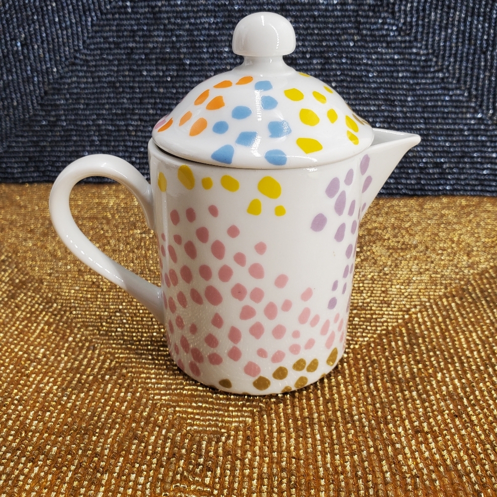 Confetti pattern teapot  discontinued collection by Fitz & Floyd. (C39)